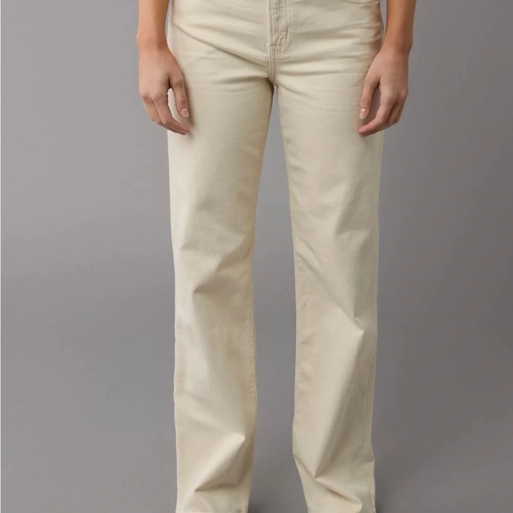 #38 Women's Cream American Eagle Jeans 14” - Picture 2 of 7
